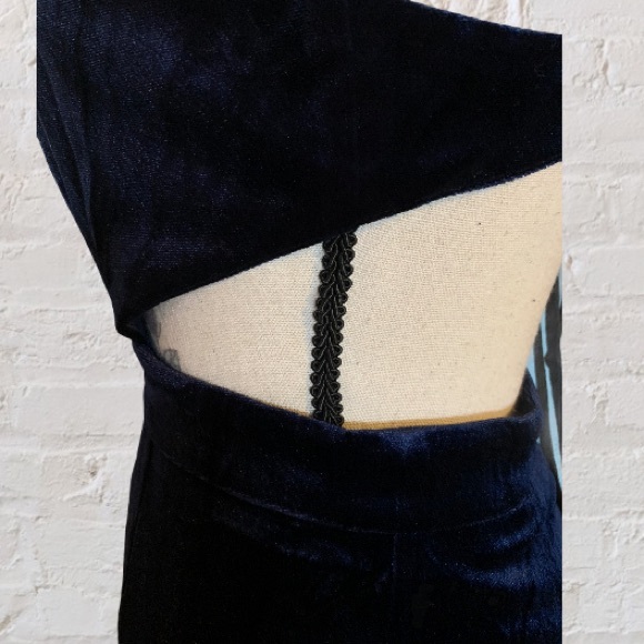 ❌DONATED❌Navy Blue Crushed Velour Cross Strappy Open Back Lined Maxi Dress - Picture 9 of 15